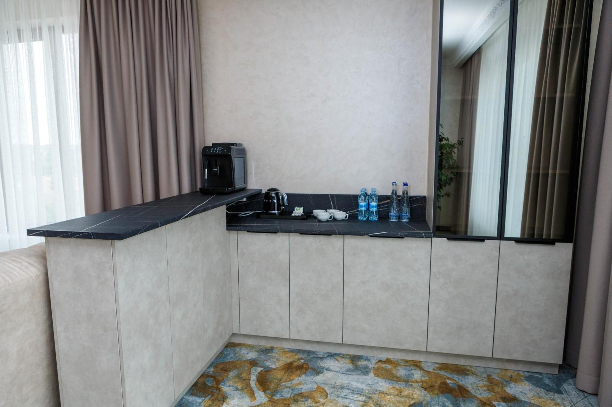 Hotel France Vinnytsia Extérieur photo