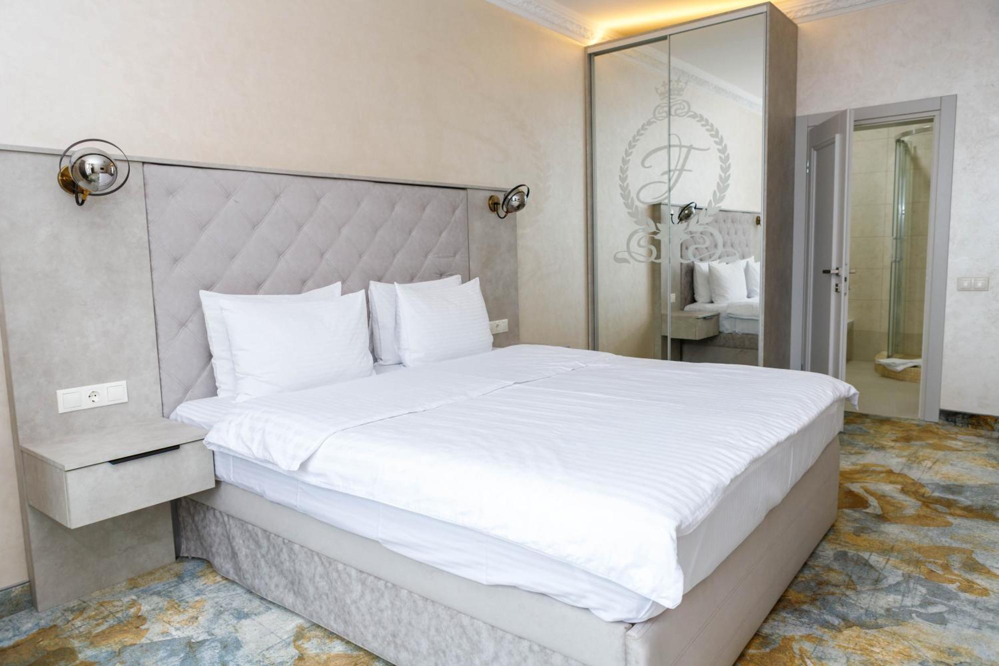 Hotel France Vinnytsia Extérieur photo