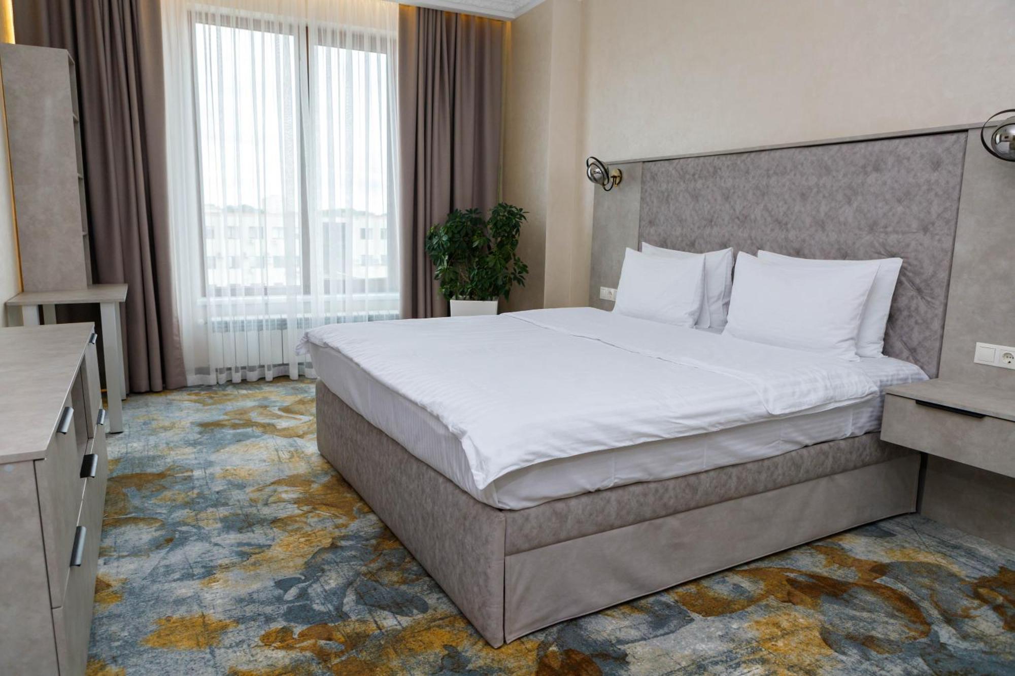 Hotel France Vinnytsia Extérieur photo